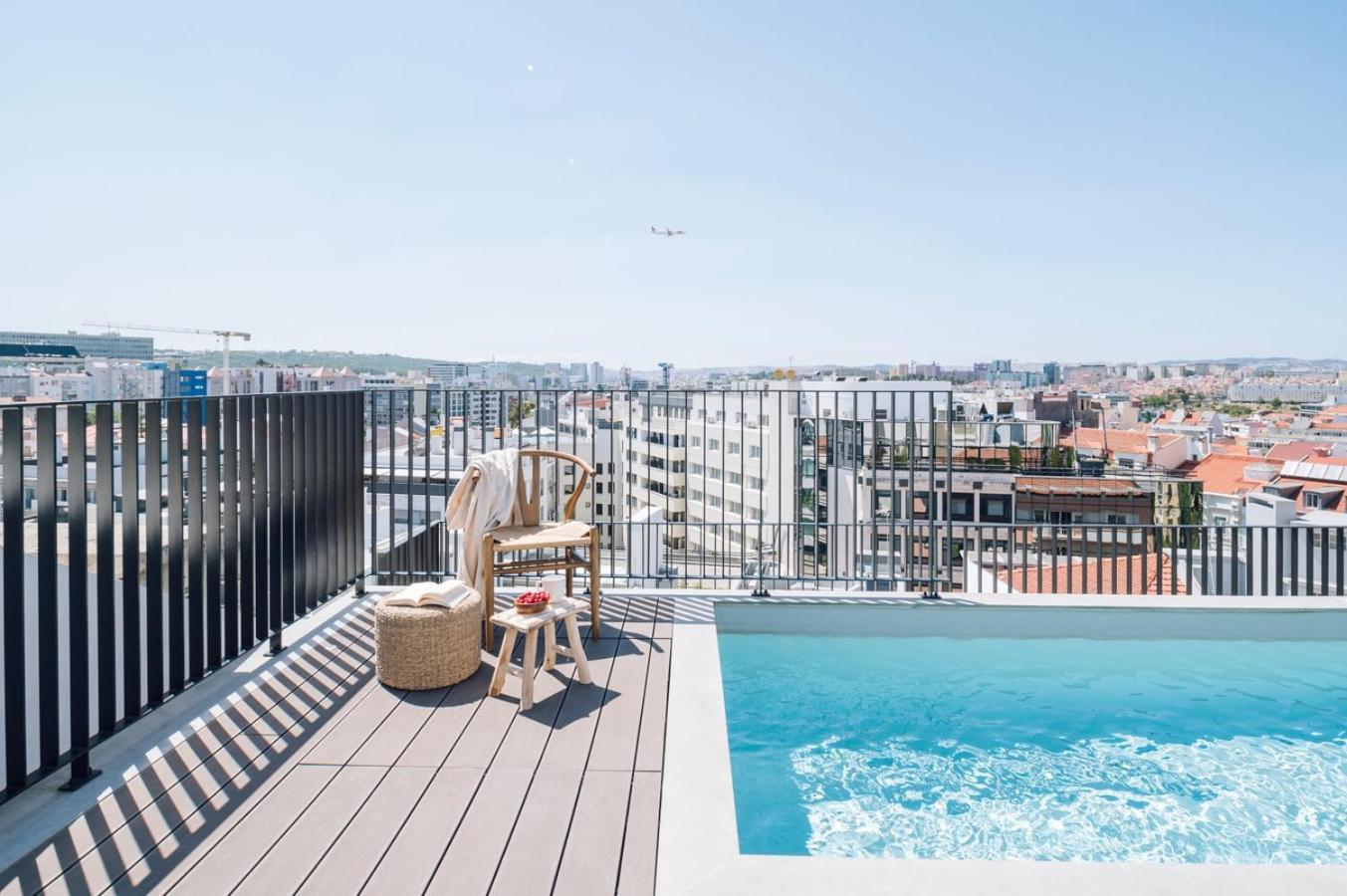 Gias - 2 Bedrooms And Pool In Avenidas Novas *